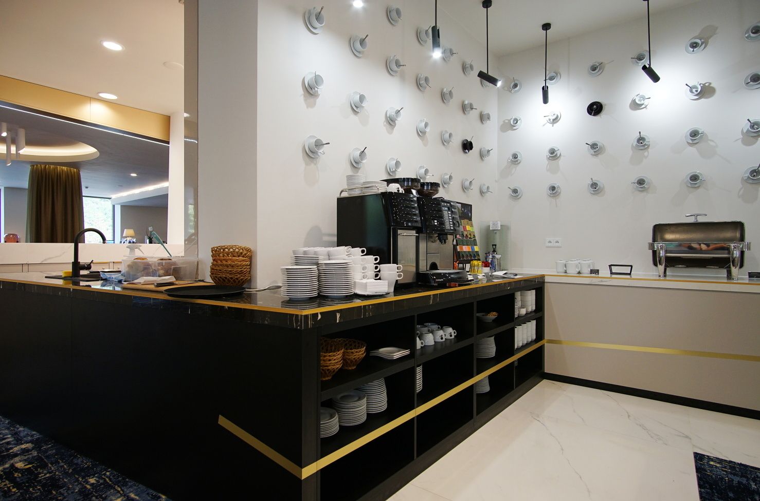 PRESIDENT HOTEL *****